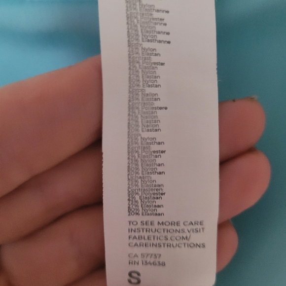 Anywhere Motion365® High-Waisted Moto 7/8 Legging size small - Picture 6 of 9